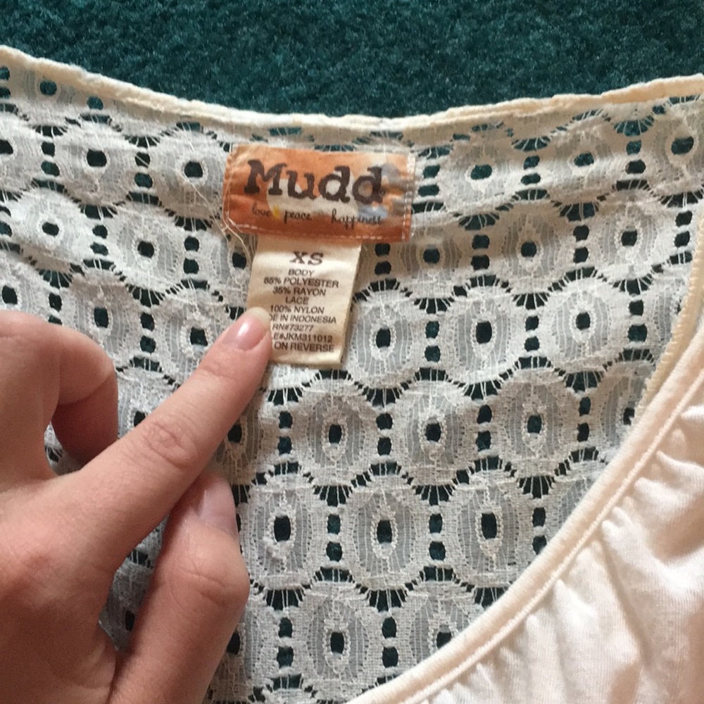 Cream Flowy Top! - Picture 2 of 3